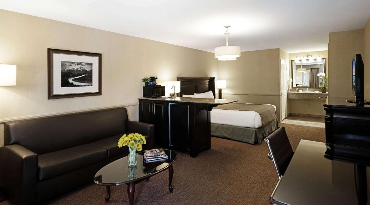 Best Western Corona Hotel & Suites Экстерьер фото