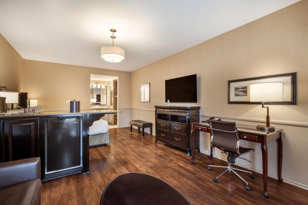 Best Western Corona Hotel & Suites Экстерьер фото
