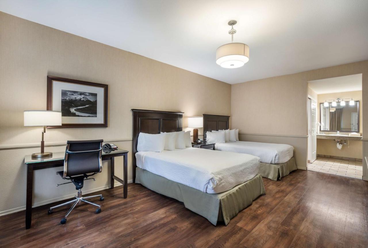 Best Western Corona Hotel & Suites Экстерьер фото