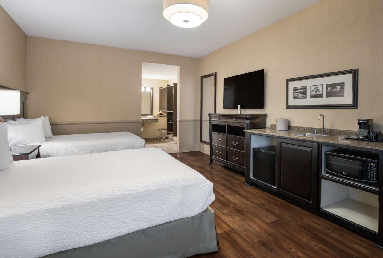 Best Western Corona Hotel & Suites Экстерьер фото