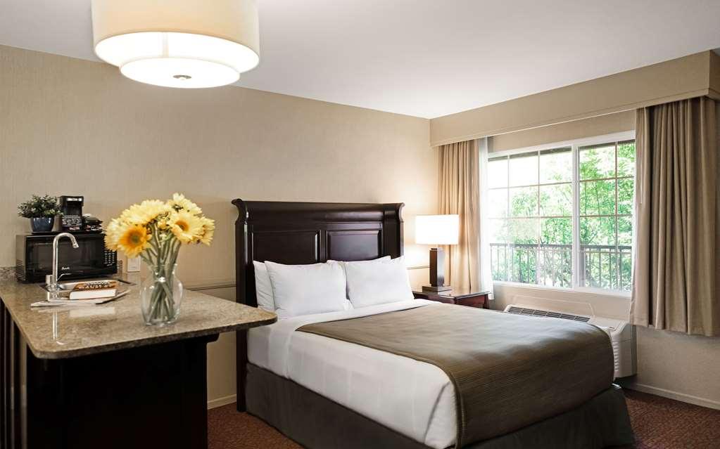 Best Western Corona Hotel & Suites Номер фото