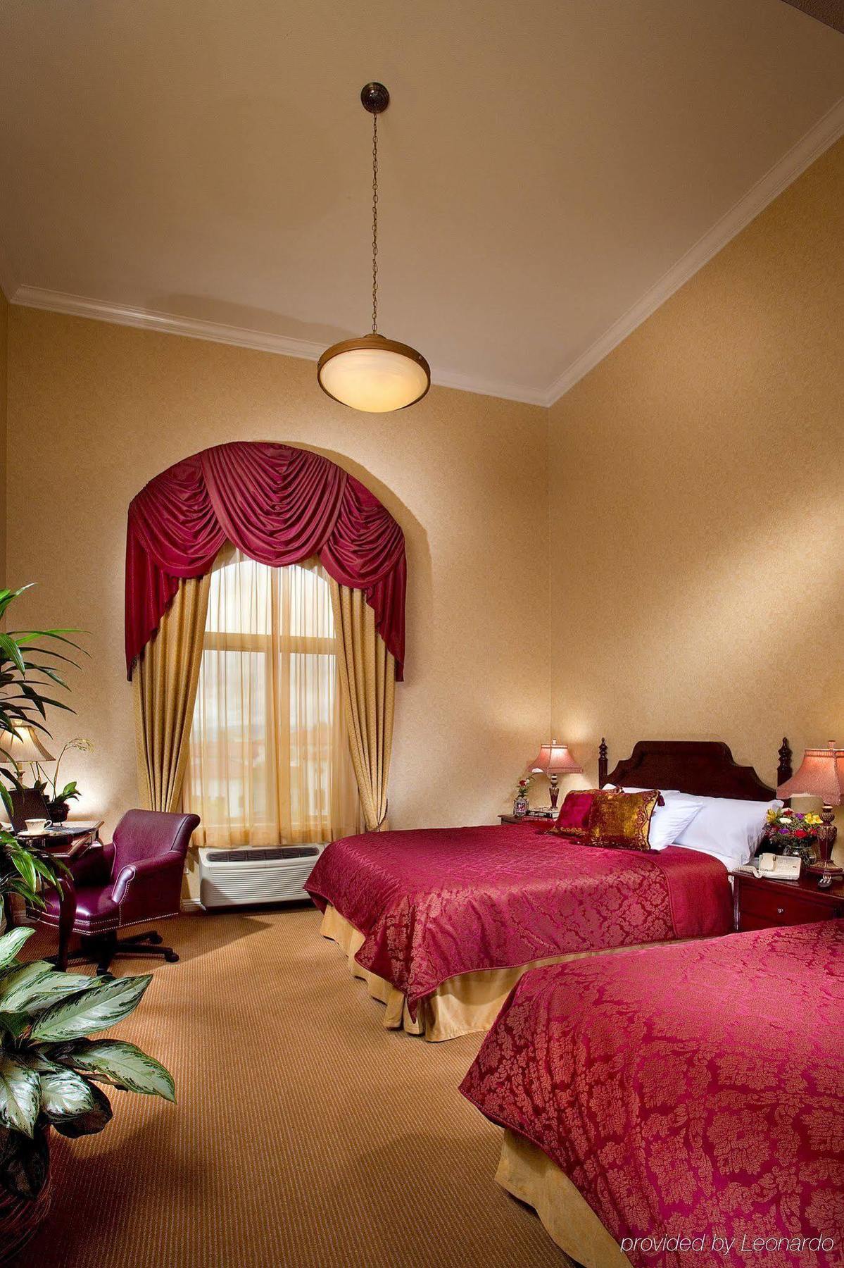 Best Western Corona Hotel & Suites Номер фото